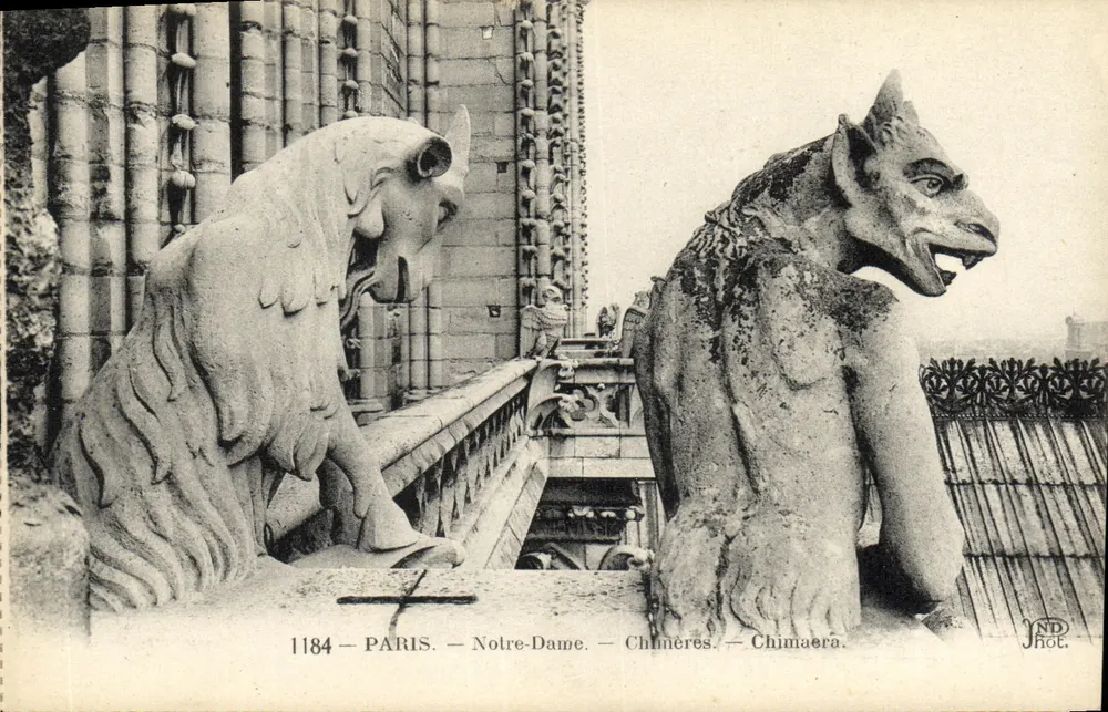 Paris — Notre-Dame — Chimères — Chimaera — IND. Phot. - Frente