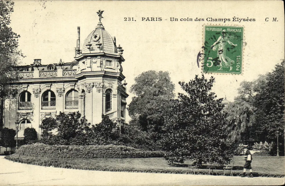 Paris - Um canto dos Campos Elísios — C.M. n°231 - Frente