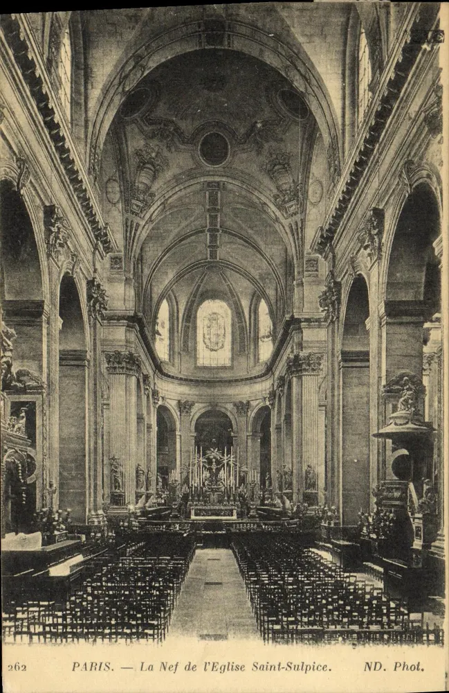 Paris — Nef da Igreja de Saint-Sulpice — ND. Fot. - Frente
