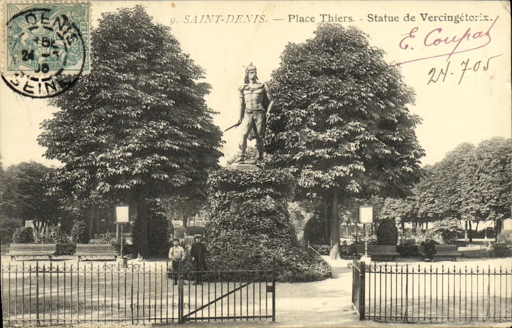 Saint-Denis — Place Thiers — Estátua de Vercingétorix — Edição Nouvelle L. Oncinot, Saint-Denis - Frente