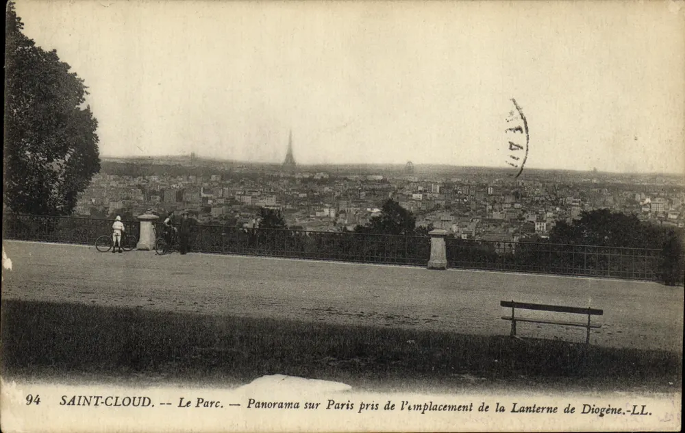 SAINT-CLLOUD. — Der Park. — Panorama von Paris vom Standort der Laterne des Diogenes.-LL. - Vorderseite