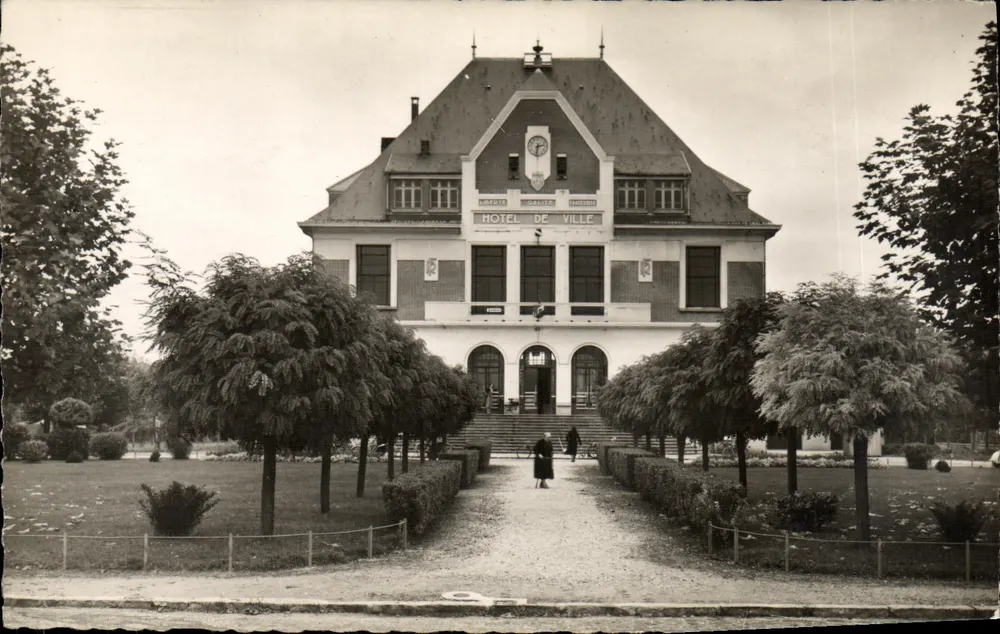 Ste-Geneviève-des-Bois — Das Rathaus — Editions La France Artistique - Vorderseite