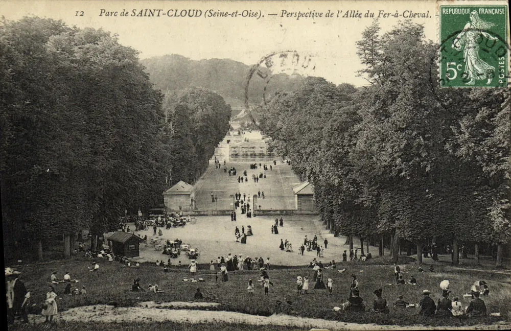 Parque de SAINT-LOUD (Seine-et-Oise) — Perspectiva da Avenida do Fer-à-Cheval — editor não identificado, n° 12 - Frente