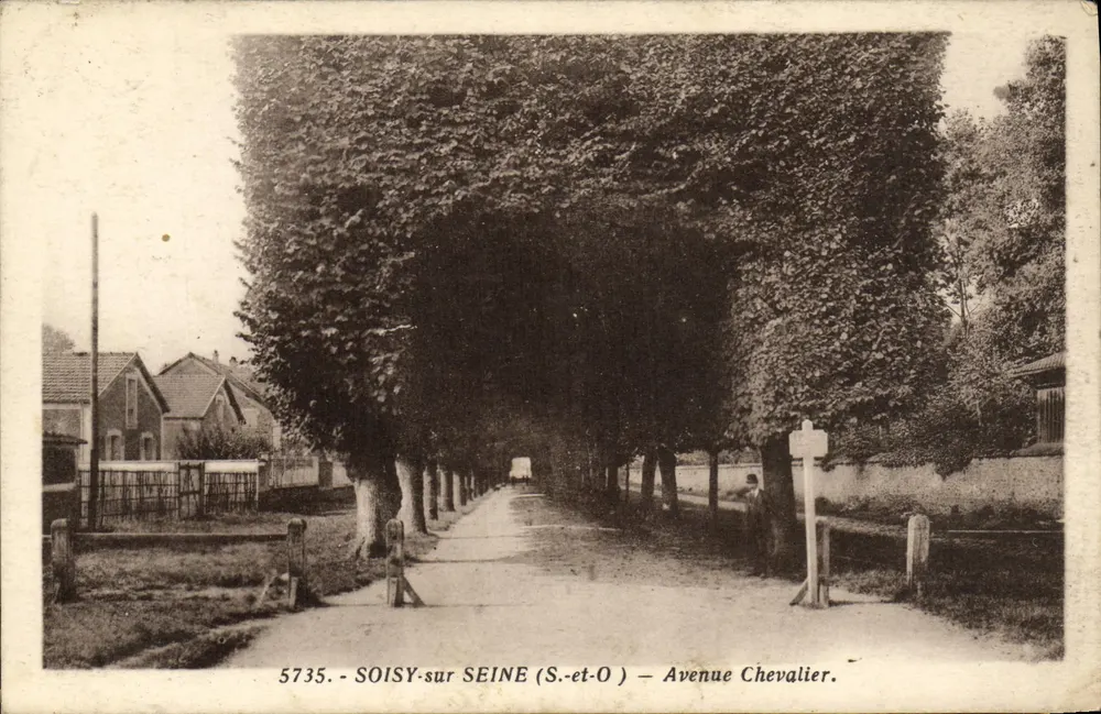 SOISY-sur-SEINE (S.-et-O) — Avenue Chevalier — Photo-Édition, 56, rue des Tournelles - Paris (Vosges) - Frente