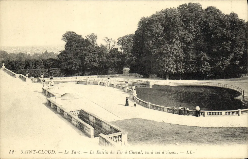 Saint-Cloud — Der Park — Der Bassin du Fer à Cheval, von oben gesehen — LL- - Vorderseite