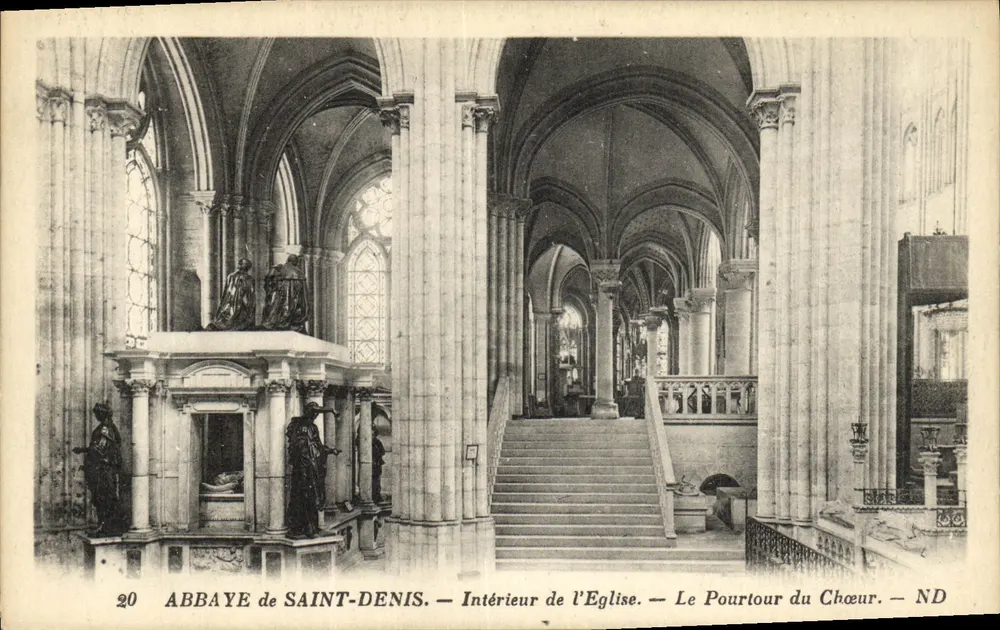 Abtei Saint-Denis — Innenansicht der Kirche — Der Chorumgang - Vorderseite