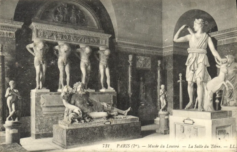 Musée du Louvre — La Salle du Tibre — éditeur LL. — n° 731 - Vorderseite