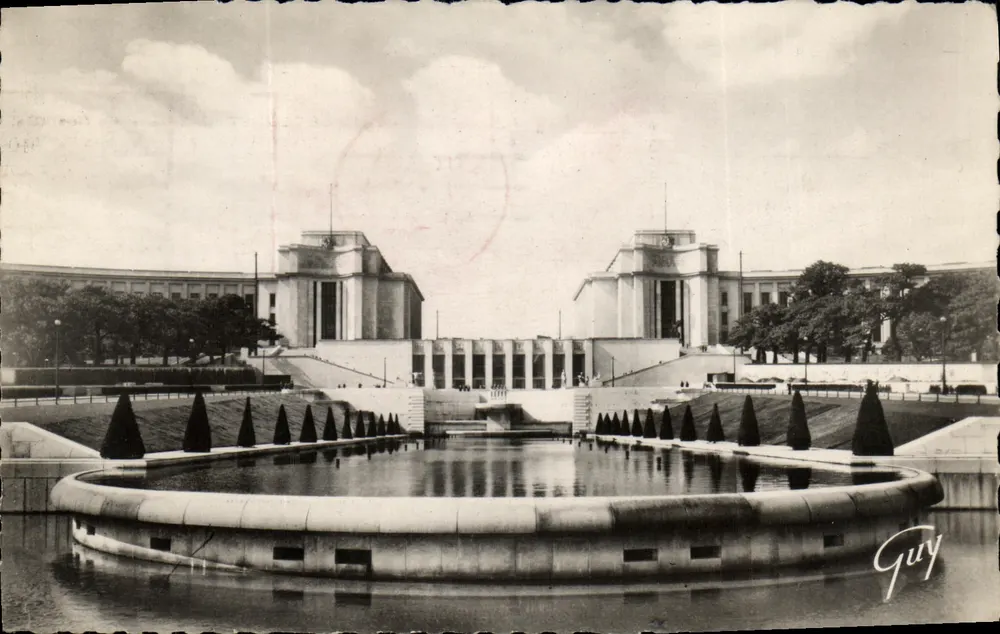 Palast von Chaillot — Ansicht der Gärten — André Leconte, Paris - Vorderseite
