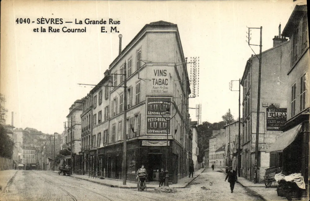 SÈVRES — Die Hauptstraße und die Straße Cournon — E. M. - Vorderseite