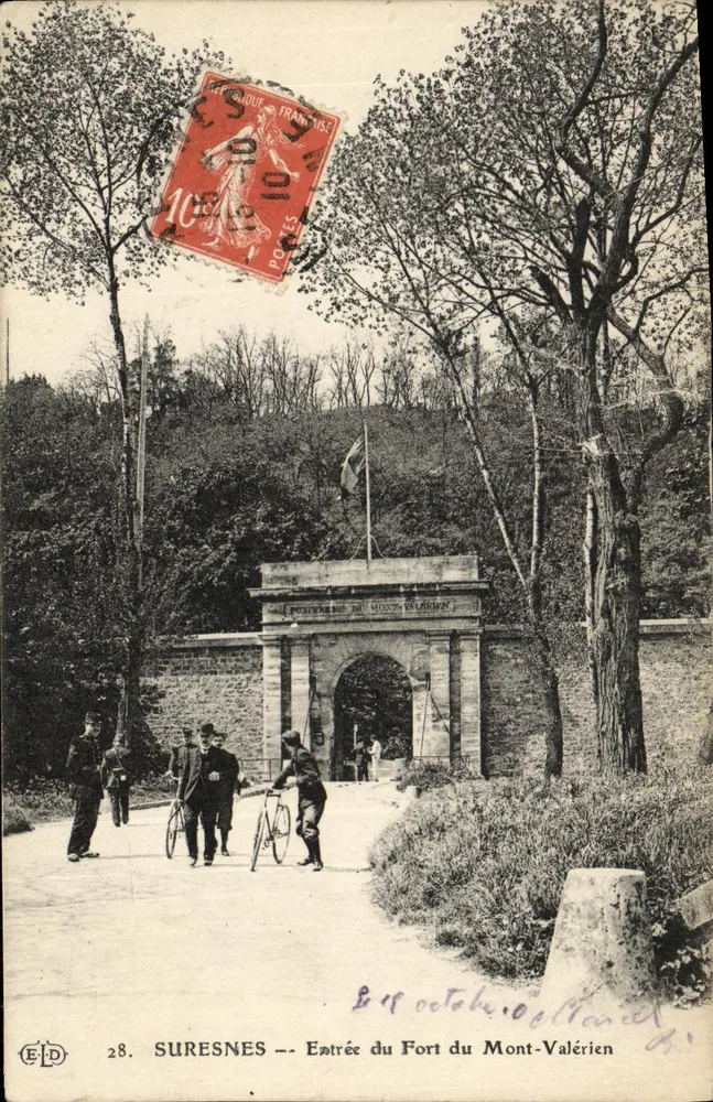 Eingang zum Fort du Mont-Valérien — Suresnes — Verleger E-D, Nr. 28 - Vorderseite