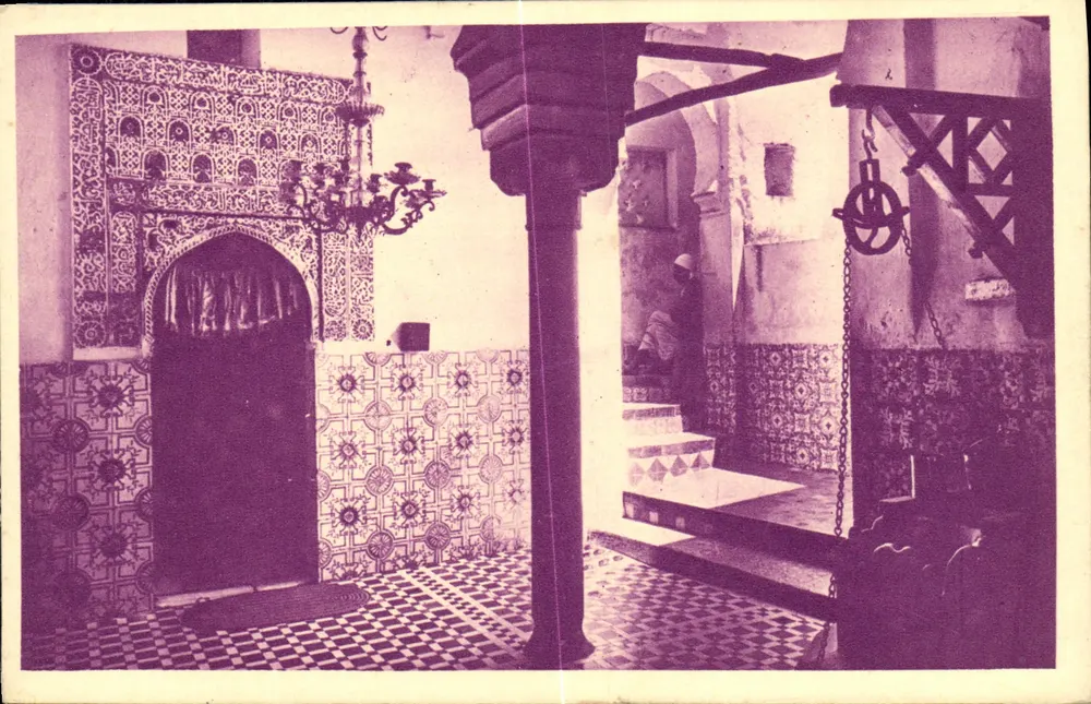 Tlemcen — Sidi-Bou-Médine — Pátio e poço do Mausoléu — editor SEIGA - Frente