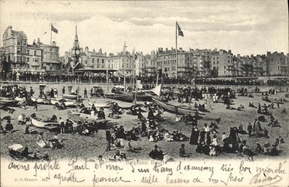 Brighton Beach — vue animée avec horloge et bateaux — G.O. Stuart 202 - Frente