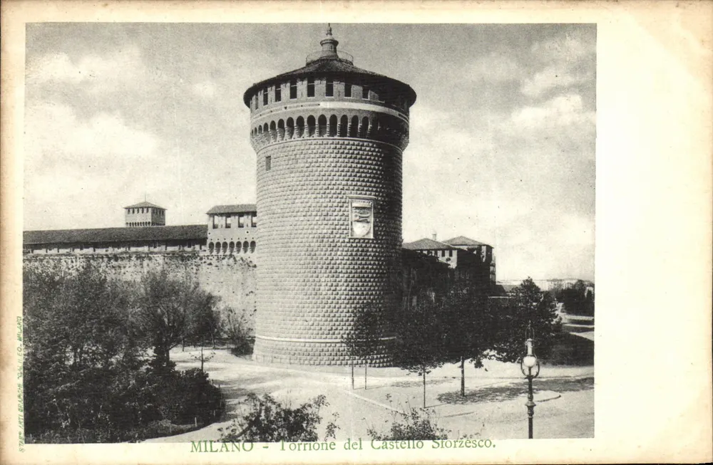 Mailand - Torrione des Schlosses Sforzesco — Verlag Arti Grafiche Valli & C. Mailand, Seriennummer 7084 - Vorderseite