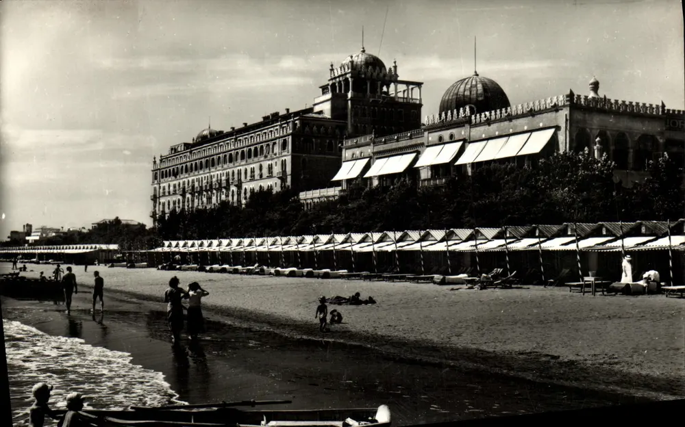 Veneza Lido — Praia do Hotel Excelsior — Editor La Diffusione, Milão - Frente