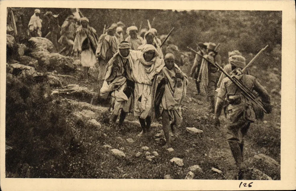 Ein verwundeter Partisanenführer — Der Krieg in Marokko — Photo Cutanson, n°126 - Vorderseite