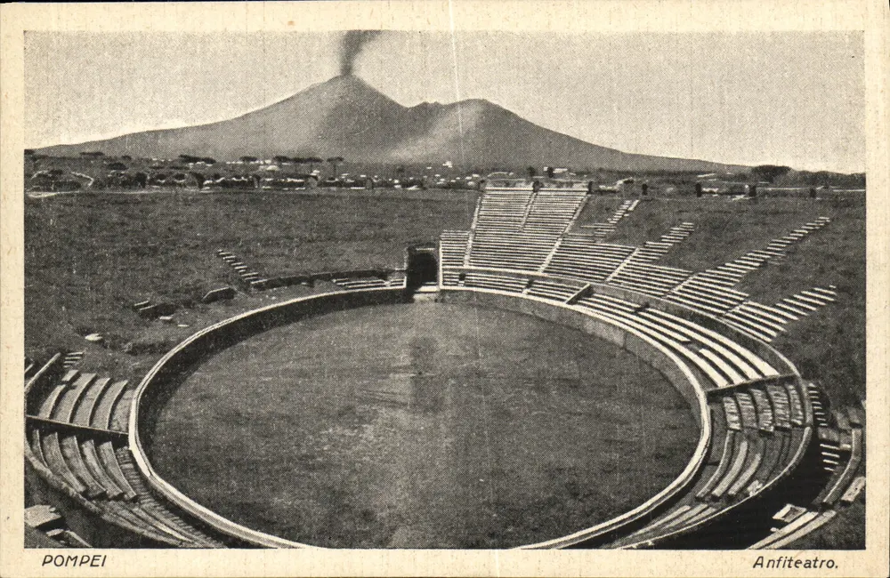 Pompei — Anfiteatro com o Vesúvio no fundo — Plutine - Frente