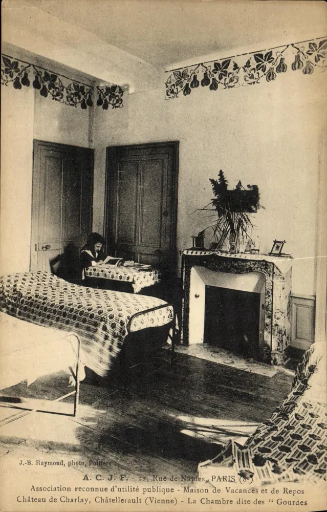 Chambre des Gourdes — Maison de Vacances et de Repos — Château de Charlay, Châtellerault (Vienne) — J.-B. Raymond, photographe, Paris - Vorderseite