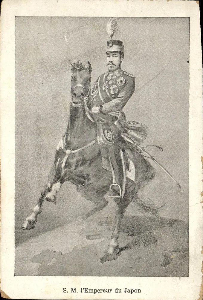 S.M. l'Empereur du Japon — portrait équestre en uniforme orné — éditeur non visible - Frente