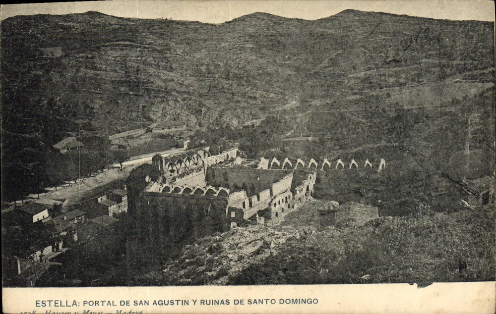 Estella: Portal de San Agustín y Ruinas de Santo Domingo — Housen y Menú — Madrid - Vorderseite