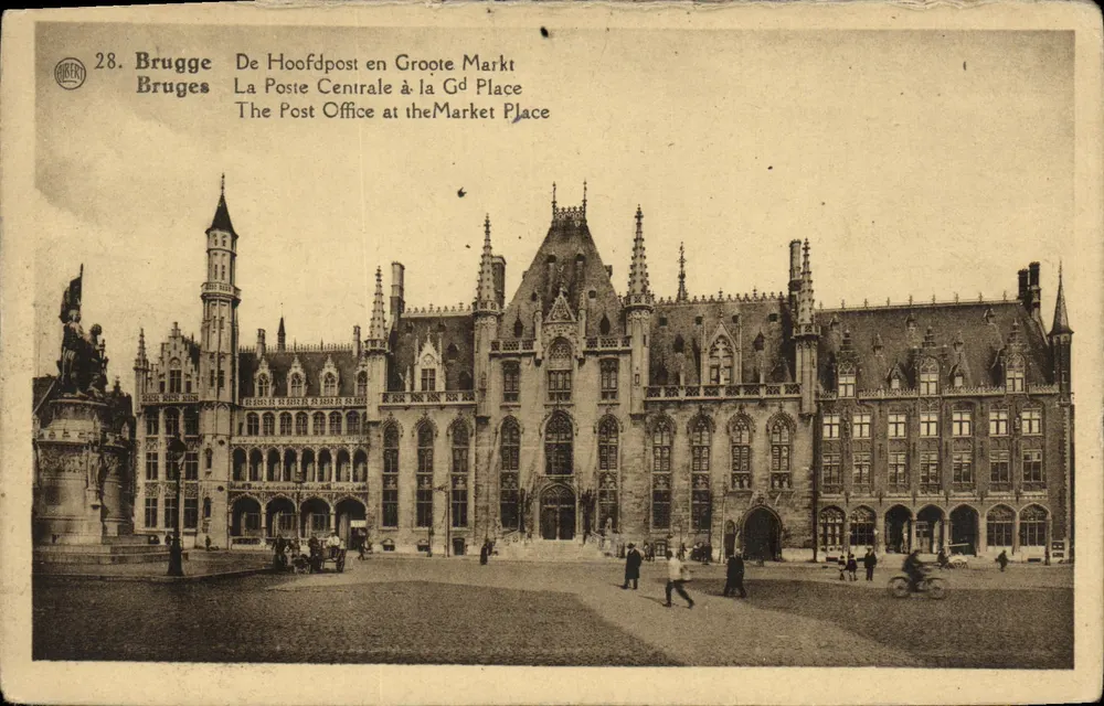 Bruges — A Poste Centrale na Grand-Place — Birker - Frente