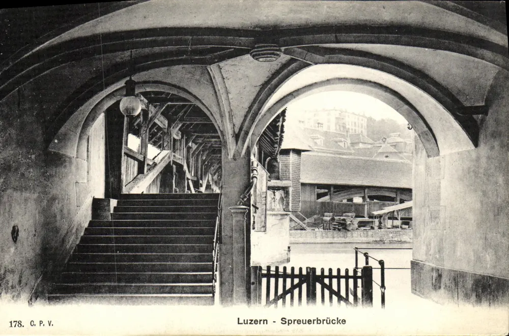Luzern - Spreuerbrücke — vista sob o arco — C.P.V. n°178 - Frente