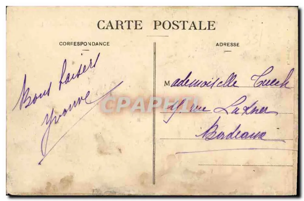 Budos (Gironde) — Innenhof des ehemaligen feudalen Schlosses (13. Jahrhundert) — Grangé-le-Dutreau, Langoen (Gironde) - Rückseite