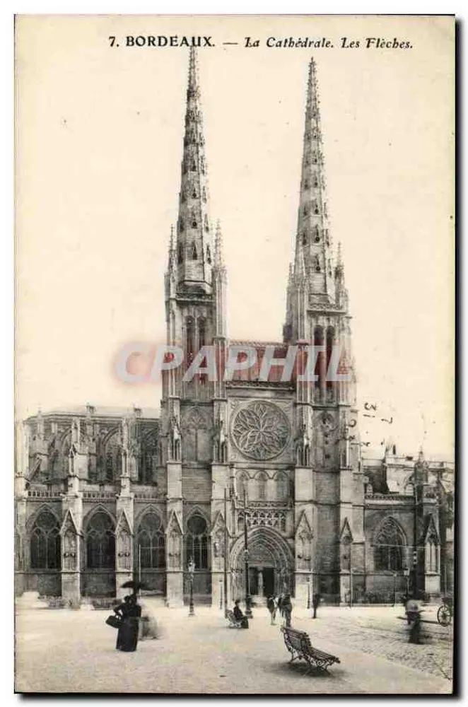 Bordeaux — A Catedral. As Flechas. - Frente
