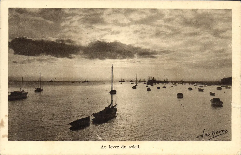 Arcachon — Costa de Prata — Ao nascer do sol — Éditions Léo Neveu - Frente