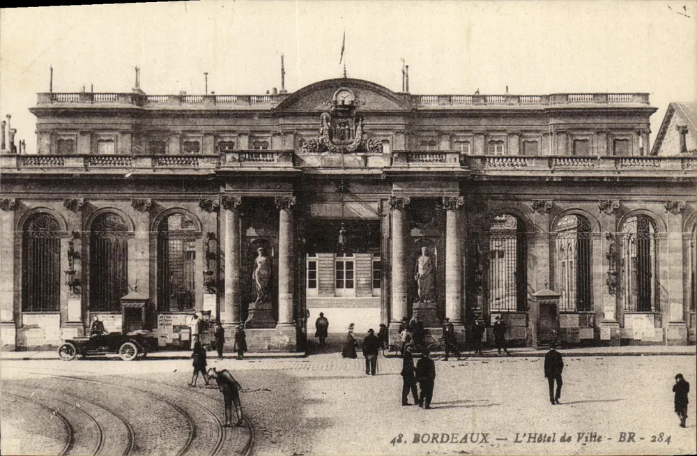Bordeaux — O Hotel de Ville — BR - 284 - Frente