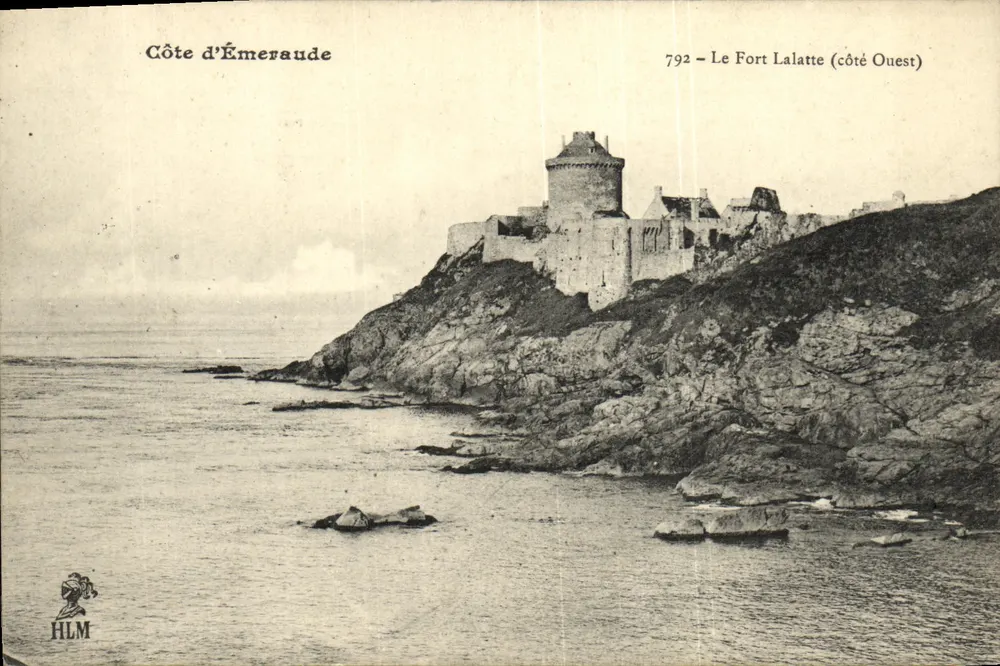 O Forte Lalatte (lado Oeste) — Côte d'Émeraude — HLM, n°792 - Frente