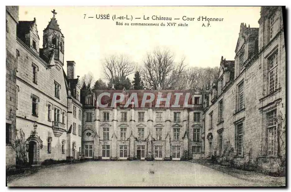 Ussé (Loir-et-Cher) — O Castelo — Cour d'Honneur — A. P. — n°7 - Frente