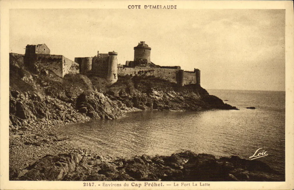 Costa de Esmeralda — Arredores do Cabo Fréhel — O Forte La Latte — Editor Loïc, n° 2147 - Frente