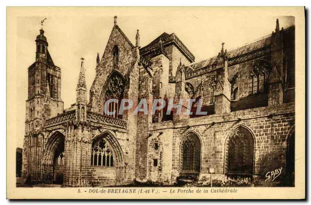 Dol-de-Bretagne (Ille-et-Vilaine) — Der Portalbereich der Kathedrale — Saby - Vorderseite