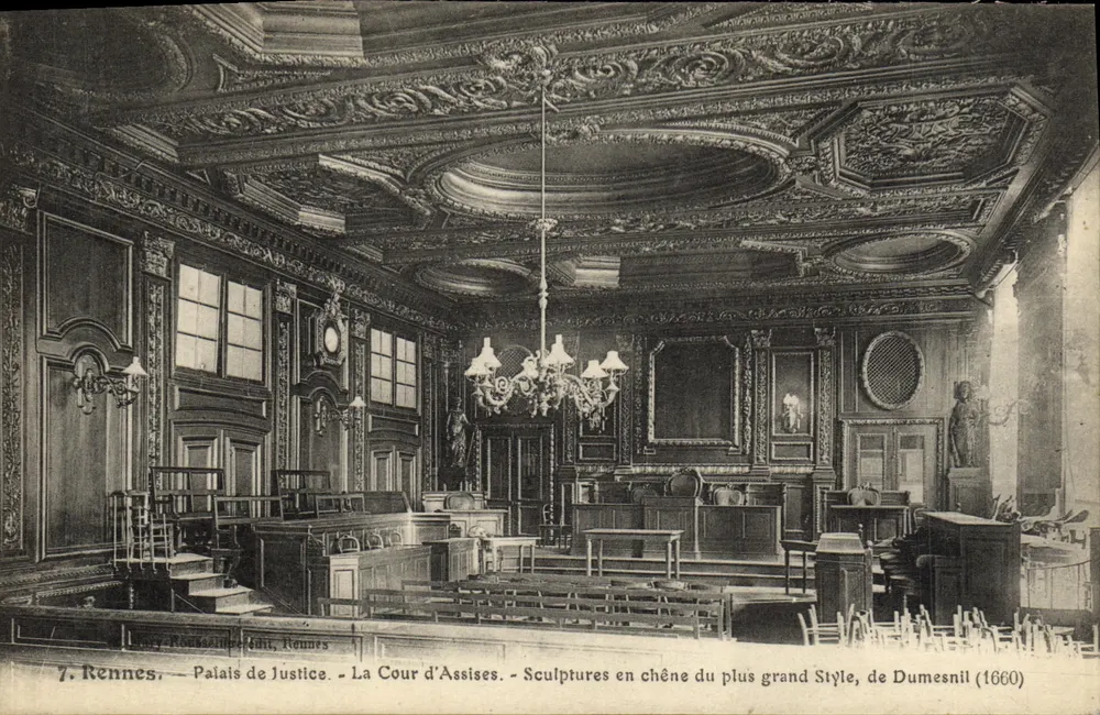 Rennes. Palácio de Justiça - A Corte de Apelação - Esculturas em carvalho do maior Estilo, de Dumesnil (1660) - Frente