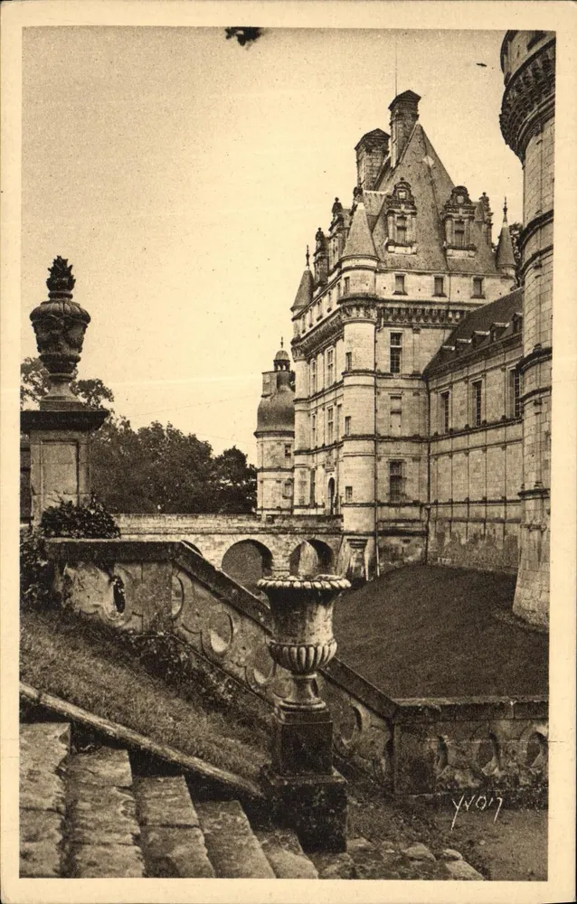 Castelo de Valençay — Os Baluartes — Edição d'Art YVON, Paris - Frente