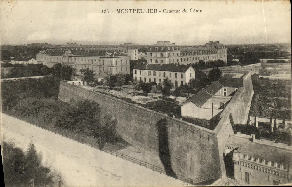 Montpellier - Caserne du Cénie — vista aérea — editor desconhecido, n° 437 - Frente