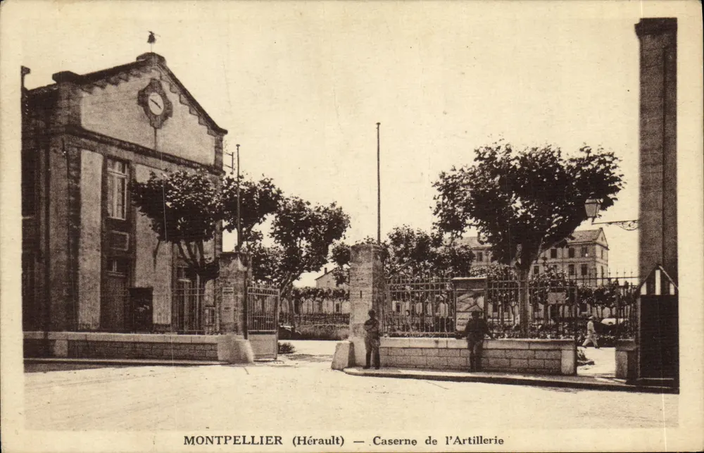 Montpellier (Hérault) — Artillerie-Kaserne - Vorderseite