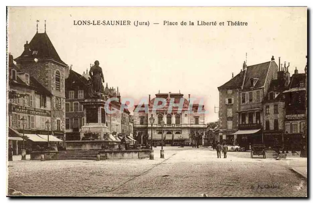 Lons-le-Saunier (Jura) — Place de la Liberté und Theater - Vorderseite