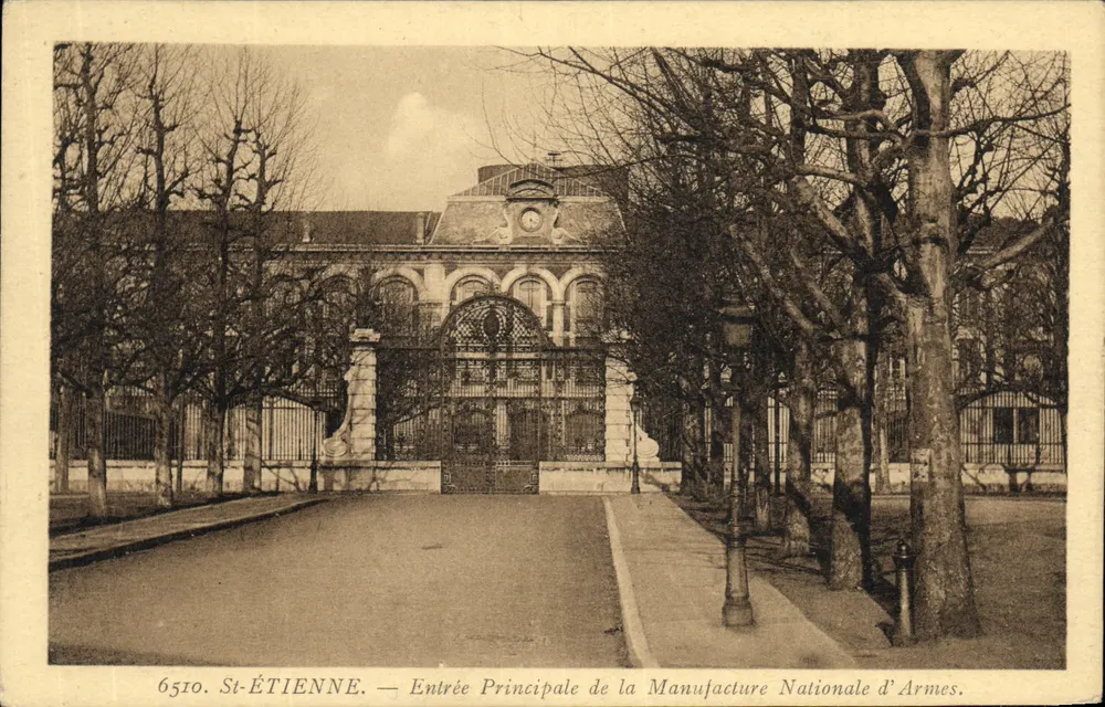 St-ÉTIENNE — Haupteingang der Nationalen Waffenfabrik — Verlag Rivière (Charente, Pons) - Vorderseite