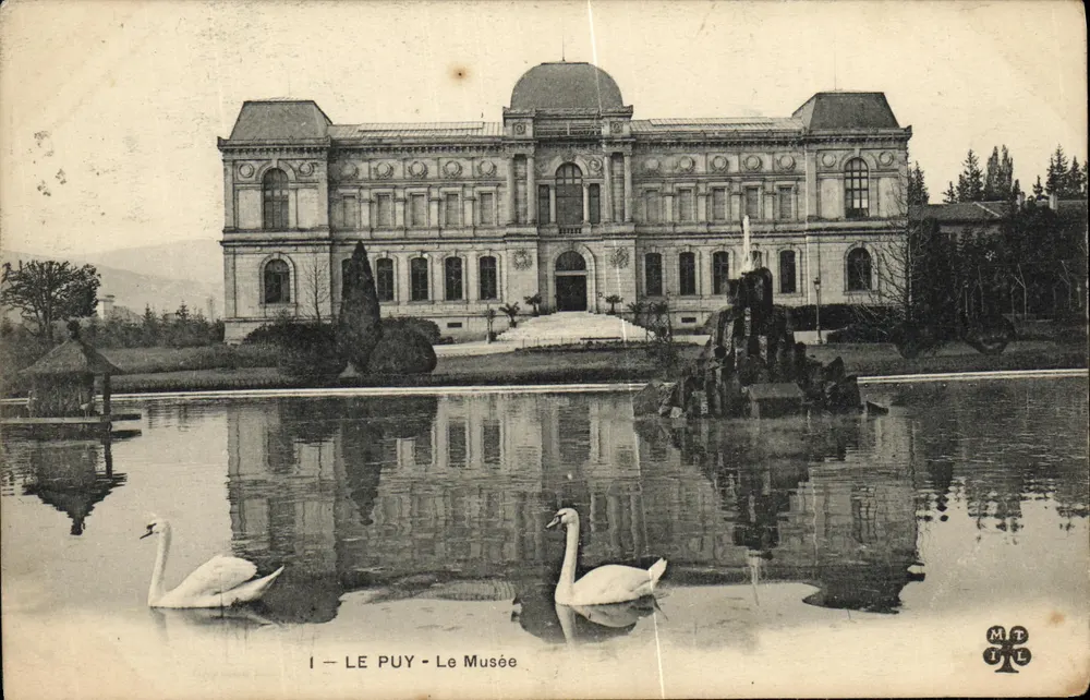 Le Puy - O Museu — editor MTLE, n° I - Frente
