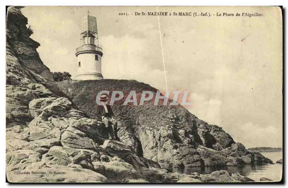 Le Phare de l'Aiguillon — vue depuis les rochers — éditeur Delaveuun, St-Nazaire, n° 2015 - Vorderseite
