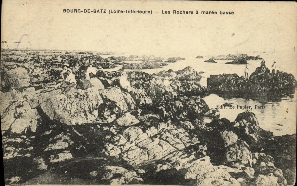 Bourg-de-Batz (Loire-Inférieure) — De Rochers bij laag water — Ed. Le Papier, Parijs - Voorkant