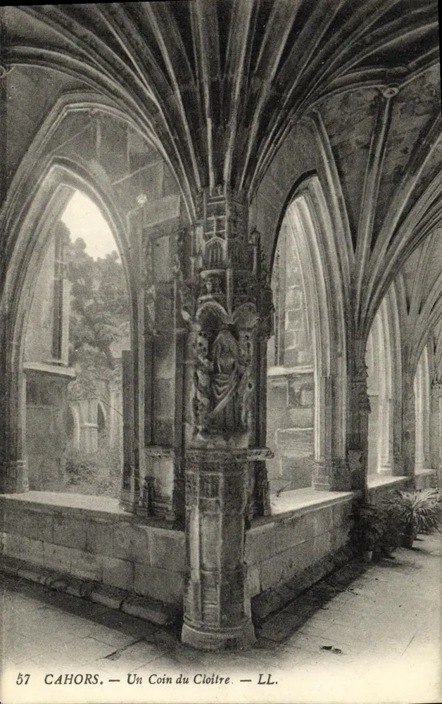 Cahors — Um Canto do Claustro — LL. N° 57 - Frente