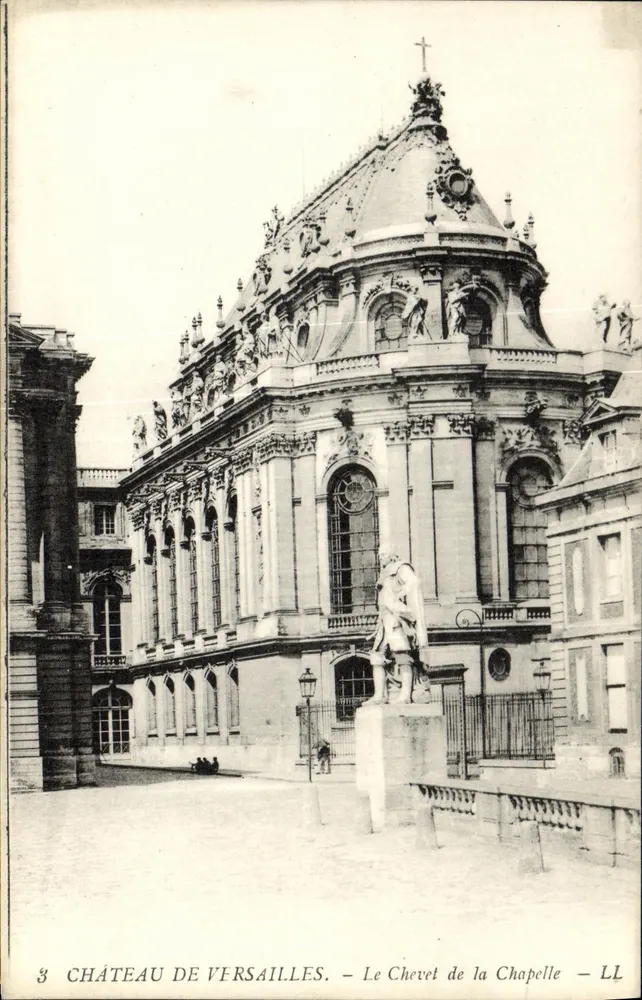 Schloss Versailles — Das Apsis der Kapelle — LL - Vorderseite
