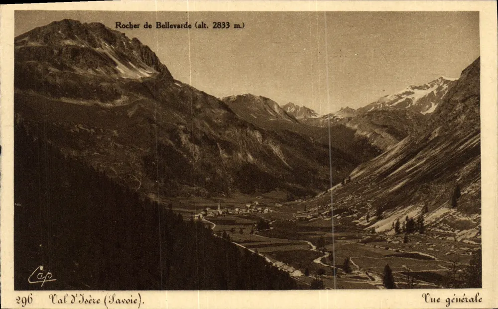 Val d'Isère (Savoie) — Rocher de Bellevarde (alt. 2833 m.) — Vista geral — Editor: Cap, n° 296 - Frente
