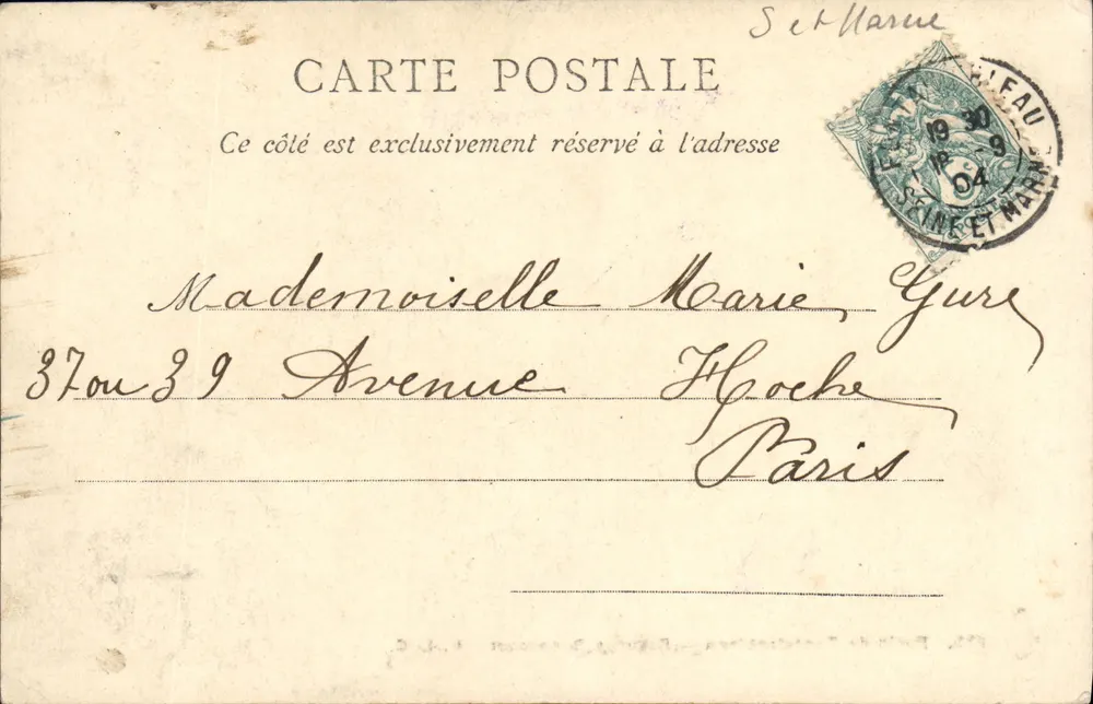Carta postal — endereço para Mademoiselle Marie Gure, 37 ou 39 Avenue Froche, Paris — carimbo e selo de Fauconnet (Ciné e Mahon) — datada 1904 - Frente