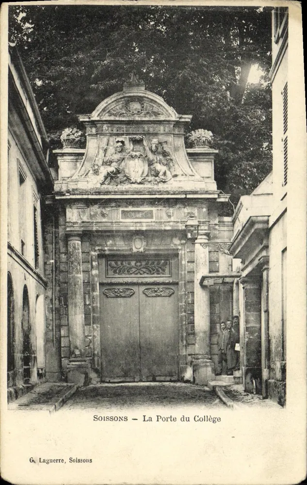 Soissons - A Porta do Colégio — G. Laguerre, Soissons - Frente