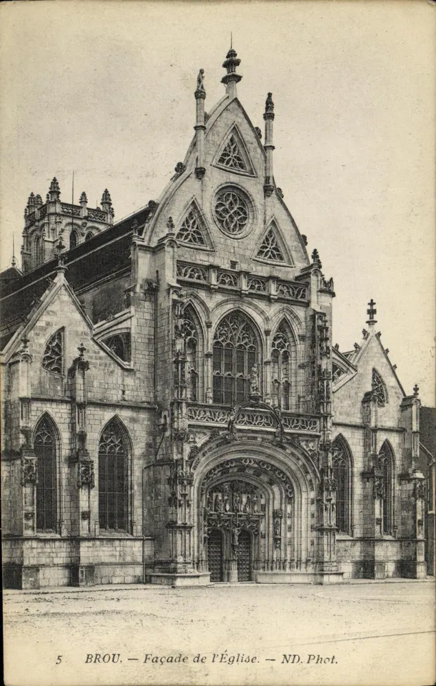 Brou — Fachada de la Iglesia — ND. Fot. - Anverso