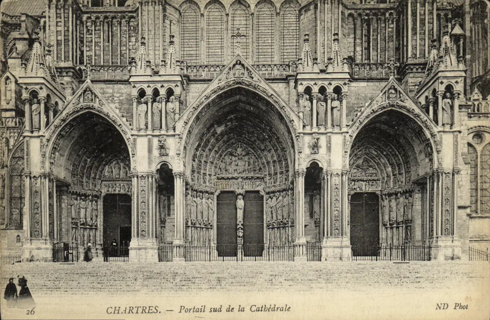 Chartres — Portal sul da Catedral — ND Phot - Frente