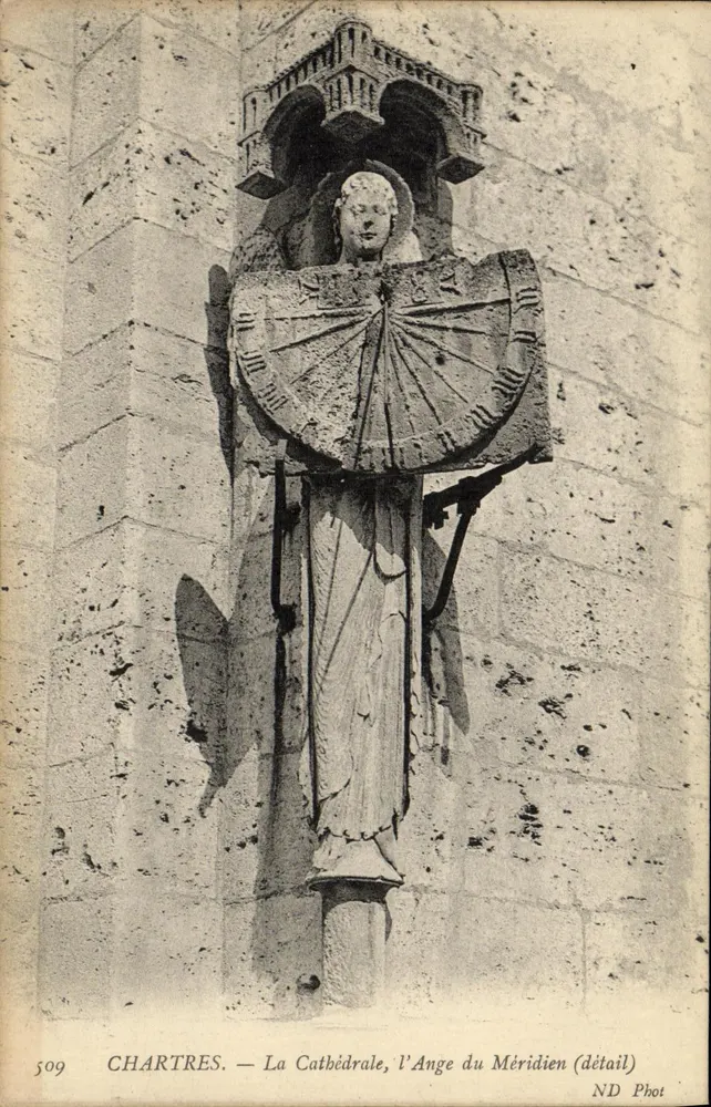 Chartres — Die Kathedrale, der Meridianengel (detail) — ND Phot - Vorderseite